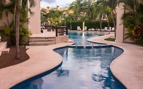 Coral Maya Stay Suites